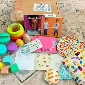LOVEVERY The Explorer Play Kit 9 to 10 months
